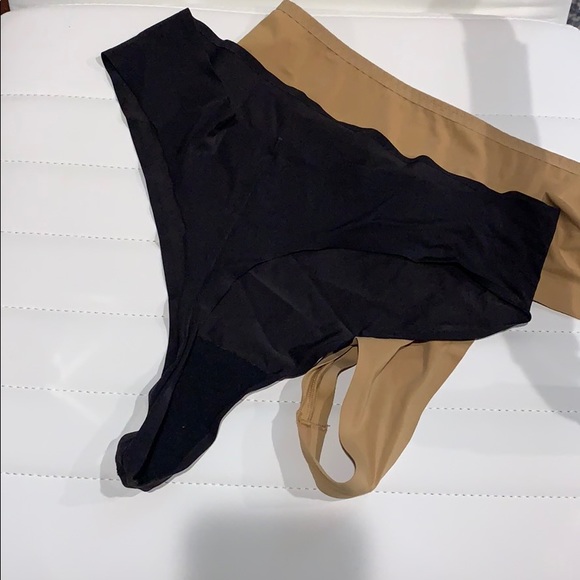 Savage x Fenty High Rise Thongs - Picture 2 of 3